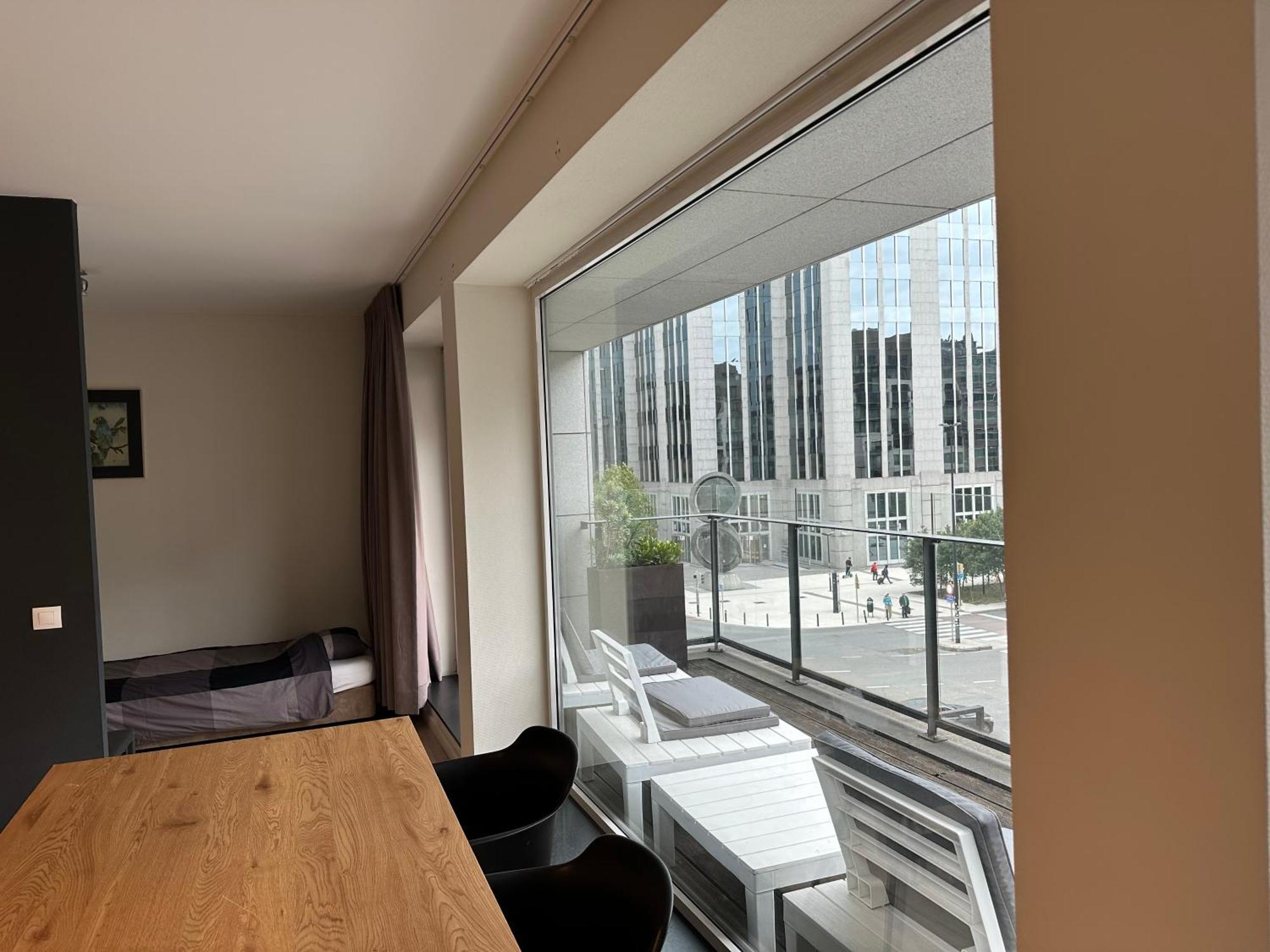 3 Bedroom Apartment In City Center With Balcony View Brüksel Dış mekan fotoğraf